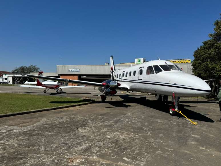 Polícia Civil apreende avião que pode ter sido usado por facção para transportar drogas