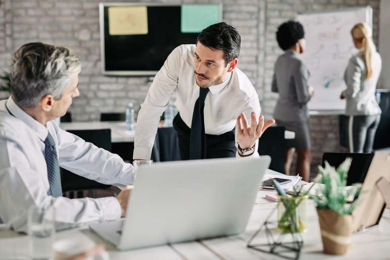 O ponto-chave para resolver o ghosting no trabalho é o diálogo entre chefe e funcionário