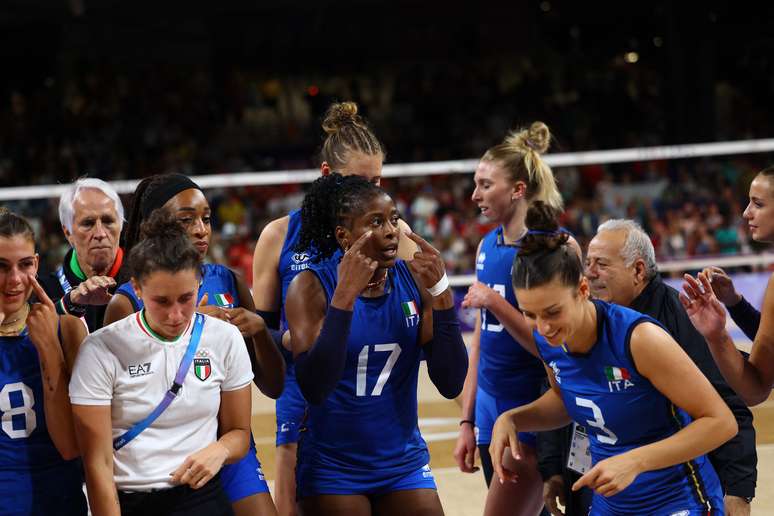 Jogadoras da It&aacute;lia comemoram vit&oacute;ria sobre a Turquia 