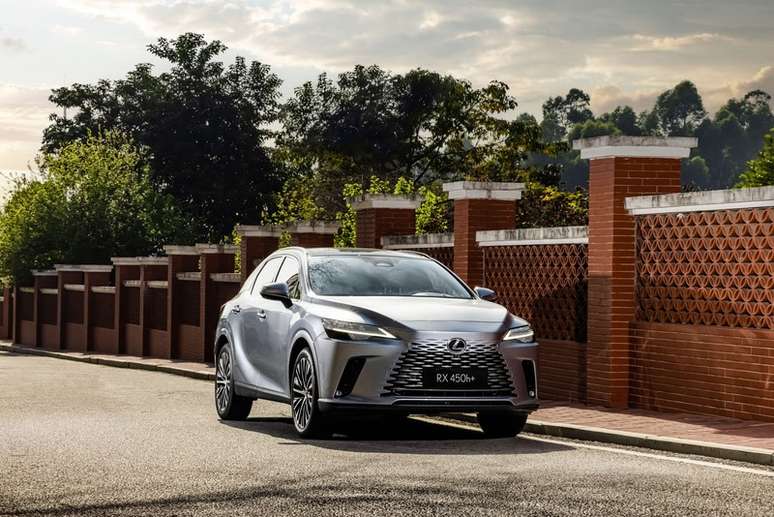 Lexus RX 450h+Plug-in Hybrid