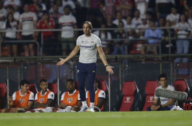 Luis Zubeldía foi expulso pelo segunda vez desde a sua chegada ao comando do São Paulo –