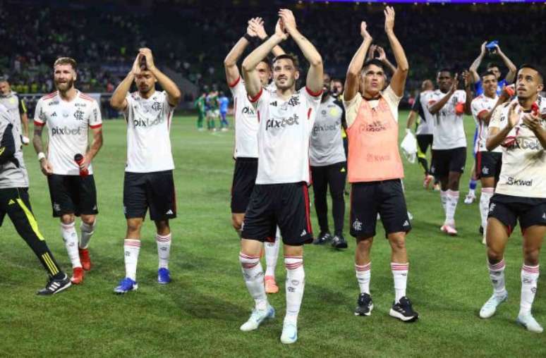 Jogadores do Flamengo após a partida contra o Palmeiras –