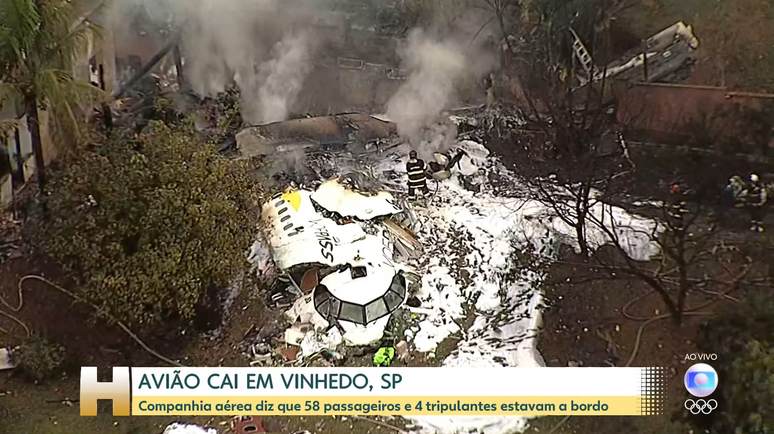 Queda de avião em Vinhedo, no interior de São Paulo.