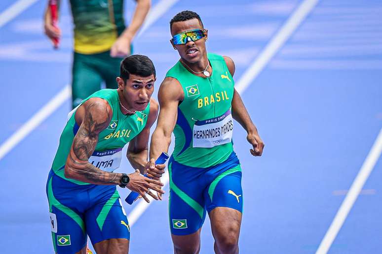 Brasil fica fora da final do revezamento 4x400 masculino