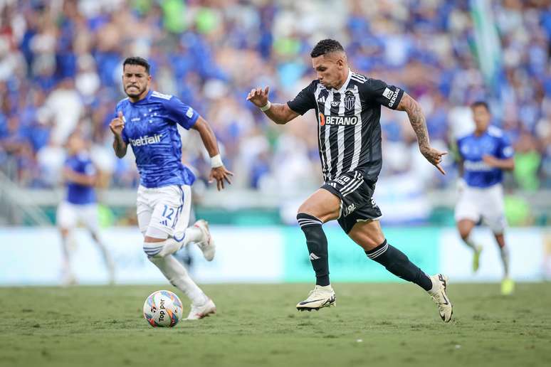 Atlético-MG vence o Cruzeiro no Mineirão 