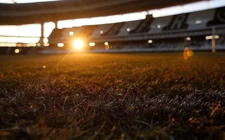 Nilton Santos vai sediar o clássico entre Vasco e Fluminense