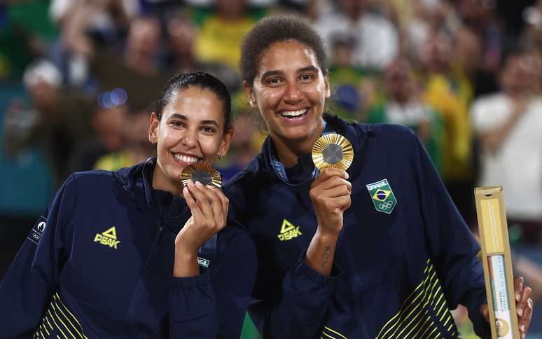 Ana Patrícia e Duda conquistaram a medalha de ouro no vôlei de praia em Paris 2024