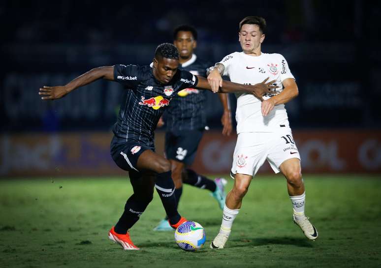 Henry Mosquera, jogador do Red Bull Bragantino. 