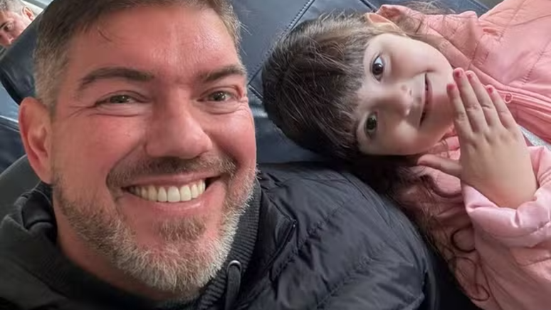 Pai e filha viajavam juntos