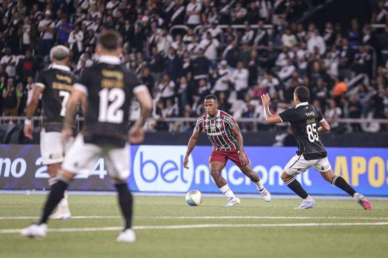 Fluminense encerrou sua sequência de quatro vitórias no Brasileirão. -