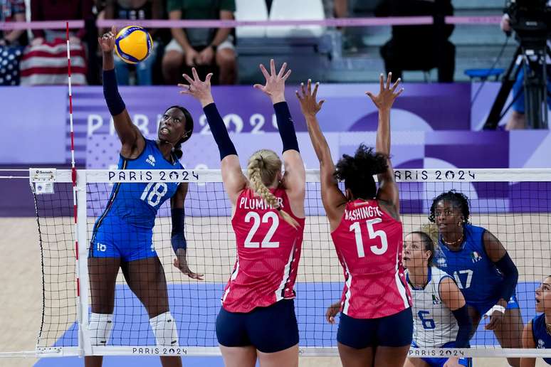 Itália conquista ouro inédito no vôlei 