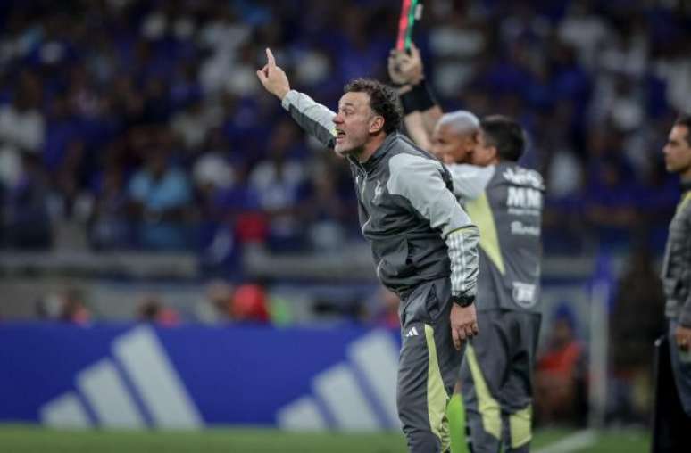 Gabriel Milito elogiou desempenho do Atlético no clássico contra o Cruzeiro –