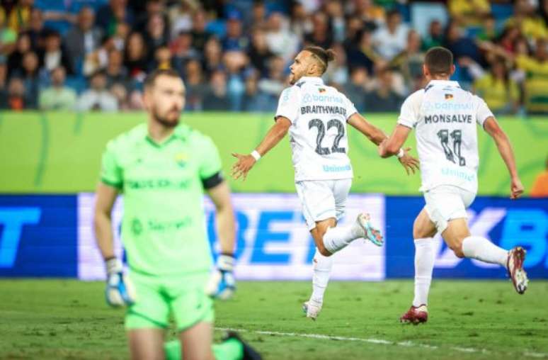 Braithwaite foi decisivo na vitória do Grêmio sobre o Cuiabá pelo Brasileirão –