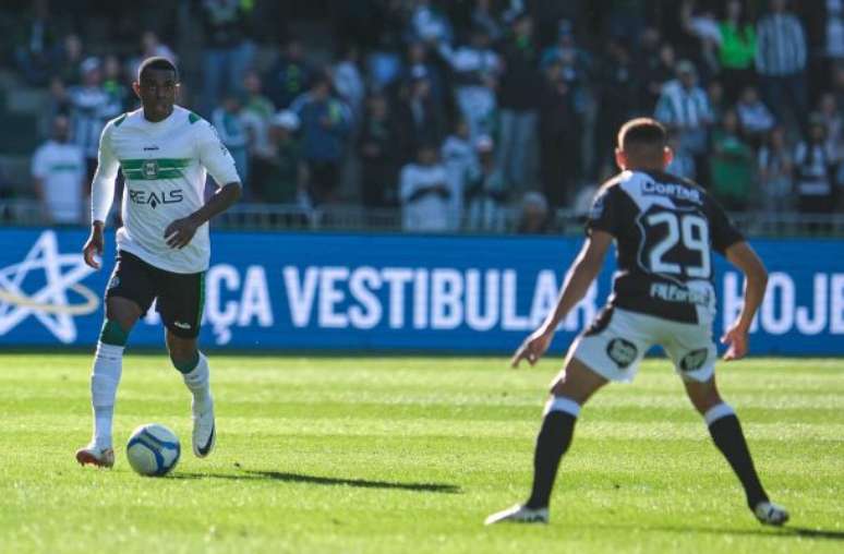 Coritiba e Ponte Preta ficam no 1 a 1 no Couto Pereira –