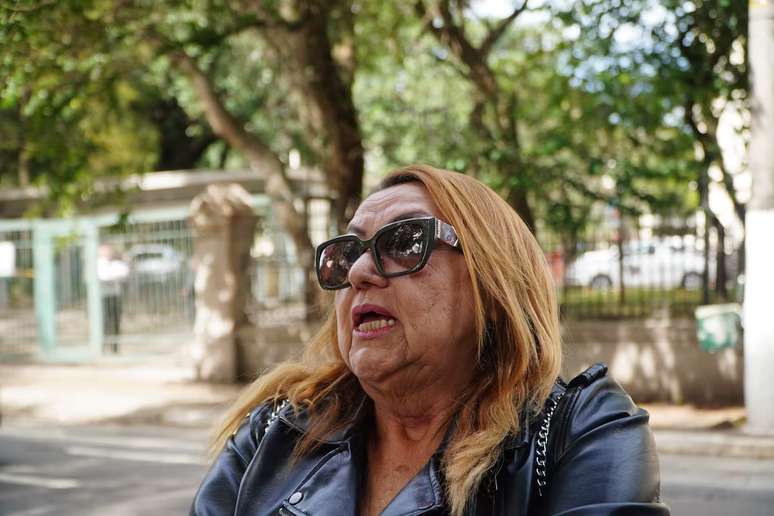 Fátima Albuquerque, mãe da vítima Arianne Risso, que estava no avião que caiu com 62 pessoas em Vinhedo, São Paulo