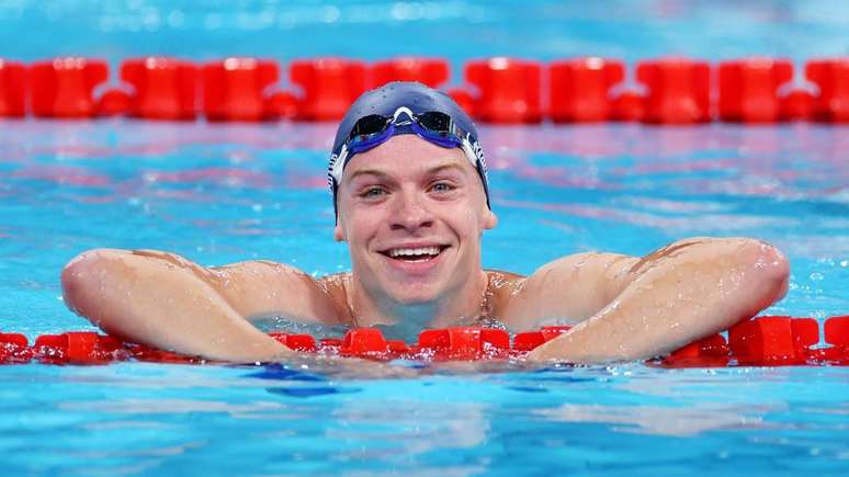 O franc&ecirc;s L&eacute;on Marchand foi uma sensa&ccedil;&atilde;o na piscina em Paris 2024