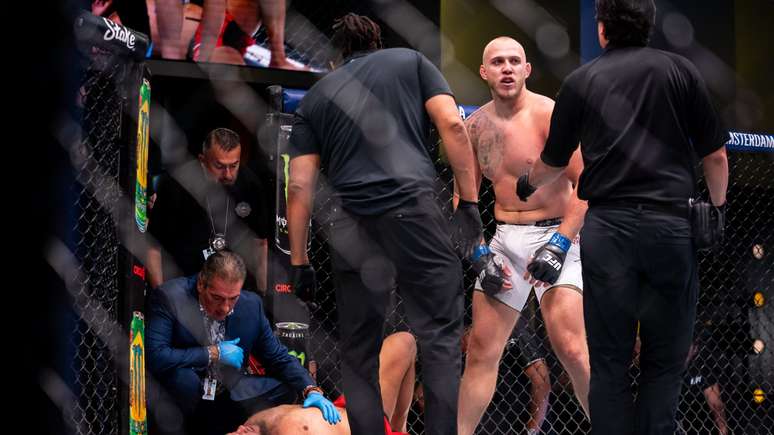 Sergey Spivak após vitória no UFC Vegas 95 