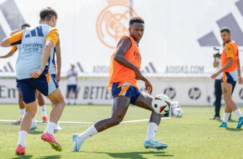 Vini Jr durante treinamento no Real Madrid –