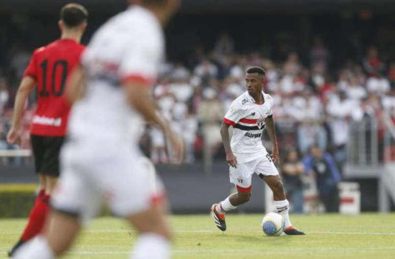 Marcos Antônio estreou com a camisa do São Paulo