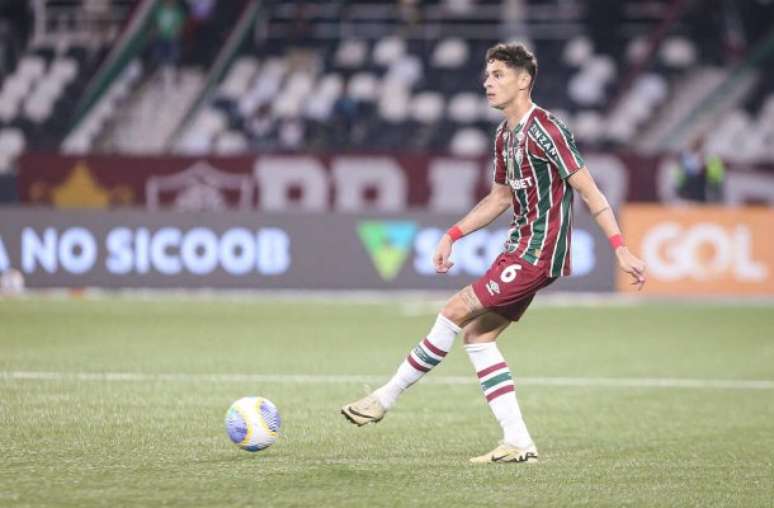 Diogo Barbosa, titular contra o Vasco, será ausência no Fluminense –