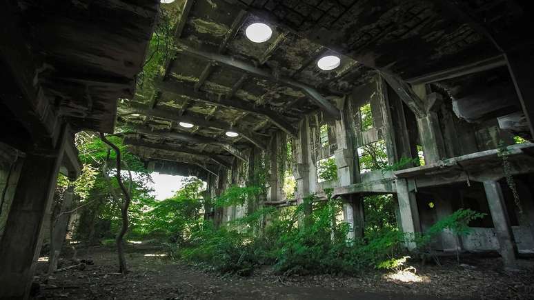 Os prédios do que foi um estaleiro no Japão são fonte de inspiração para a exploradora