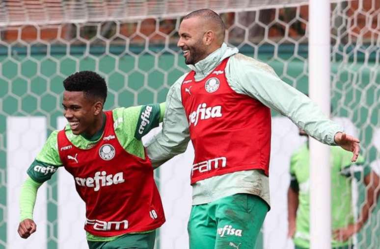 Estêvão é a grande dúvida do Palmeiras para o duelo contra o Botafogo