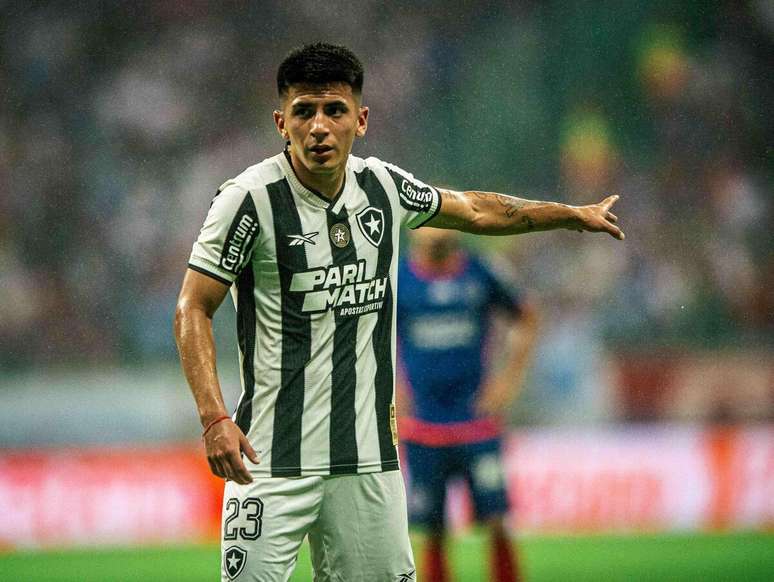 Thiago Almada (Botafogo) durante jogo contra o Bahia, no dia 07.08.2024 