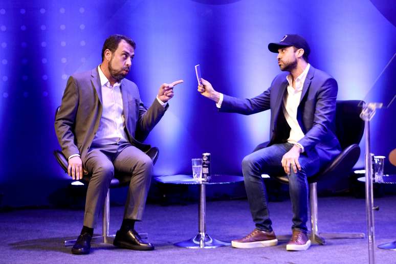 Embate entre os candidatos à Prefeitura de SP Guilherme Boulos e Pablo Marçal durante debate promovido pelo Terra, Estadão e FAAP. 