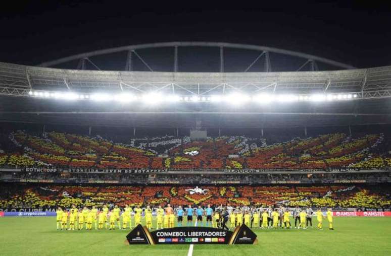 Mosaico da torcida do Botafogo.