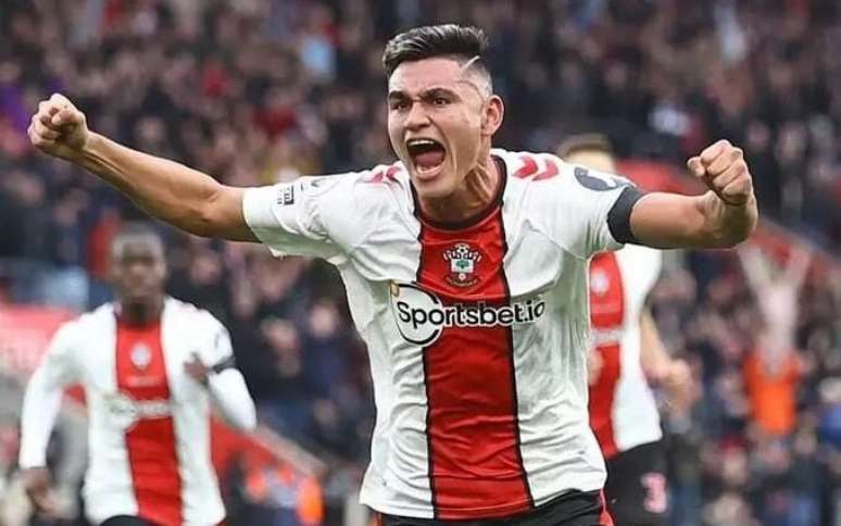 Carlos Alcaraz, em ação pelo Southampton