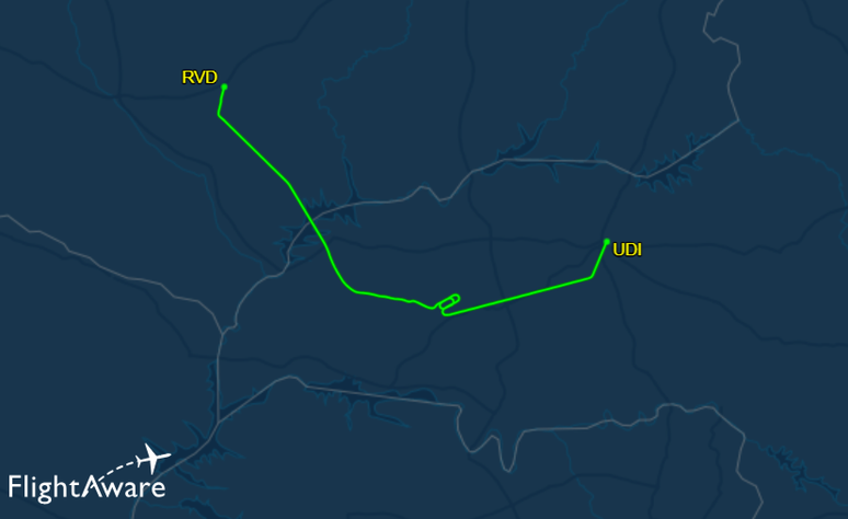 Avião da Voepass que ia para Guarulhos (SP) pousa em MG após 'questão técnica'.