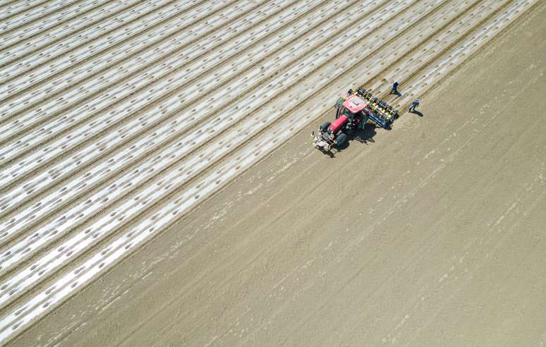 Sistemas que dependem de GPS podem ser prejudicados por mudanças climáticas, como a agricultura