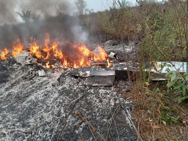 Avião de pequeno porte cai em Mato Grosso e deixa 5 mortos