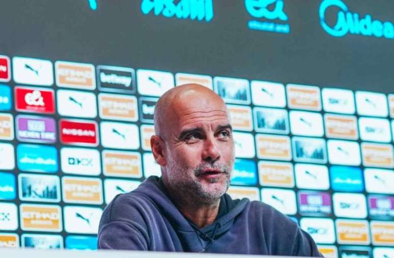 Pep Guardiola durante entrevista coletiva no Manchester City –