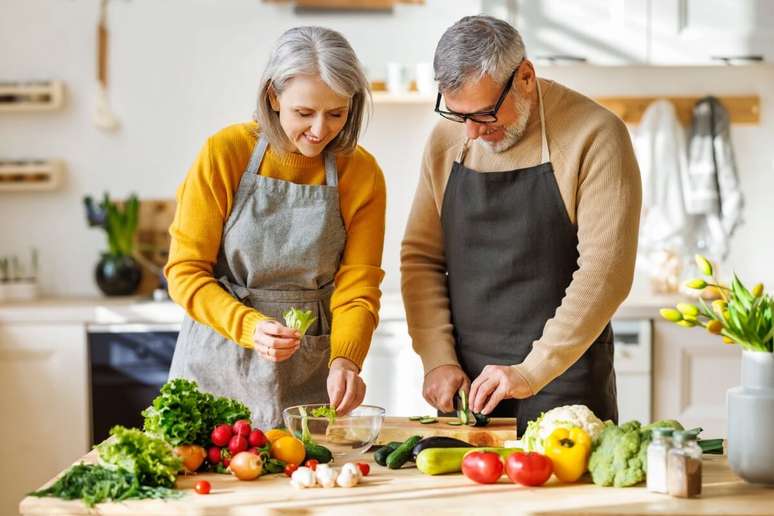 Alimentação rica em nutrientes é a chave para uma vida longeva 