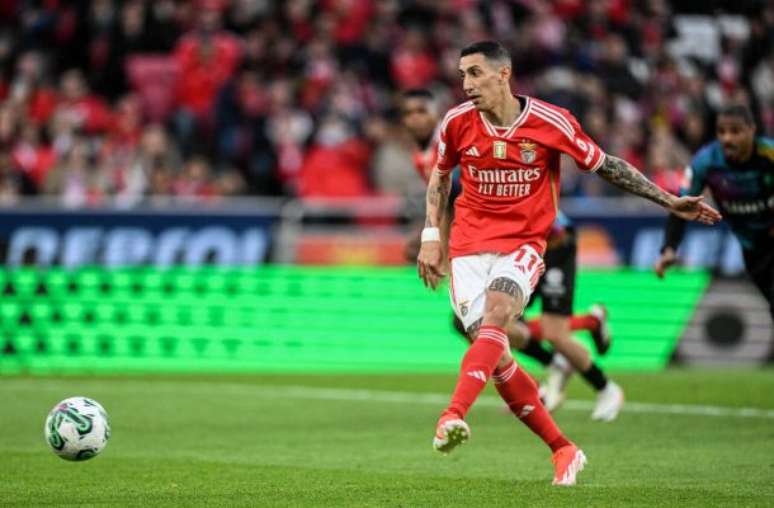 Craque argentino Di Maria é a estrela dos Encarnados –