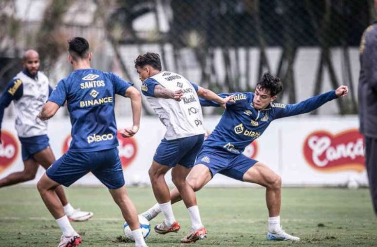 Santos realizou o último treino antes de enfrentar o Avaí – Fotos: Raul Baretta/ Santos FC.