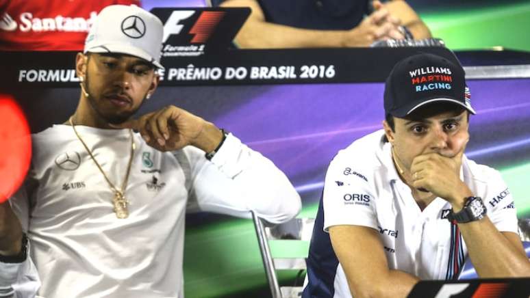 Felipe Massa e Lewis Hamilton durante coletiva de imprensa do GP de São Paulo de 2016, no Autódromo de Interlagos.