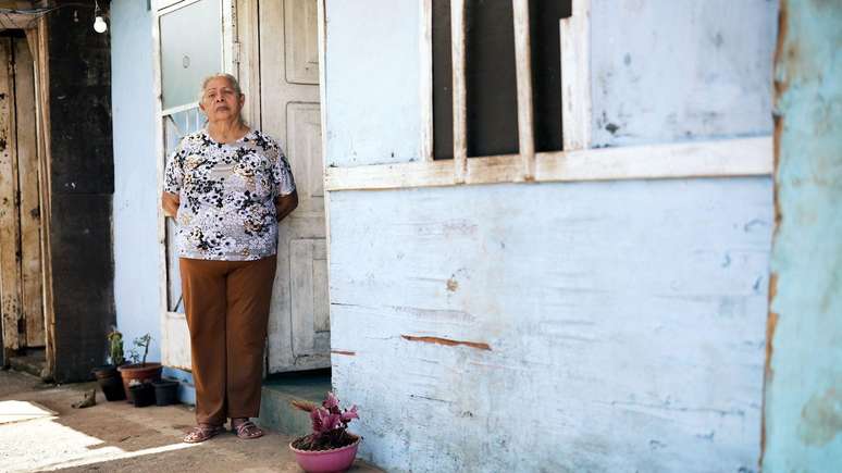 Carmen Noriega elogia benefícios do Brasil: 'Meus netos estão estudando'