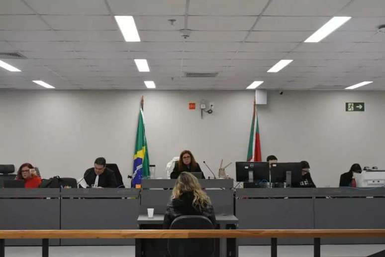 Man Sentenced for Attempting to Kill Ex-Girlfriend in Porto Alegre