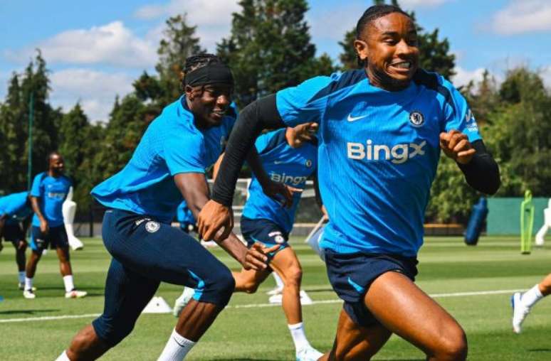 Jogadores dos Blues durante treinamento da equipe –