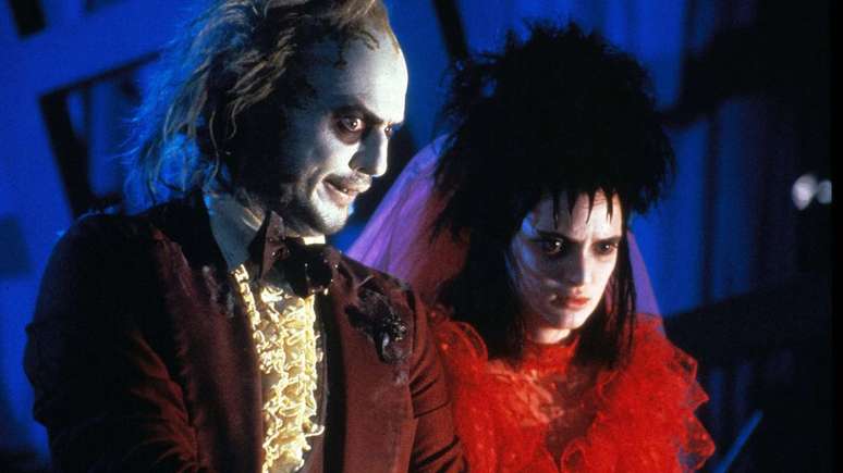 Sequência terá Michael Keatpn e Winona Ryder reprisando seus papeis originais (Imagem: Divulgação/Warner Bros.)