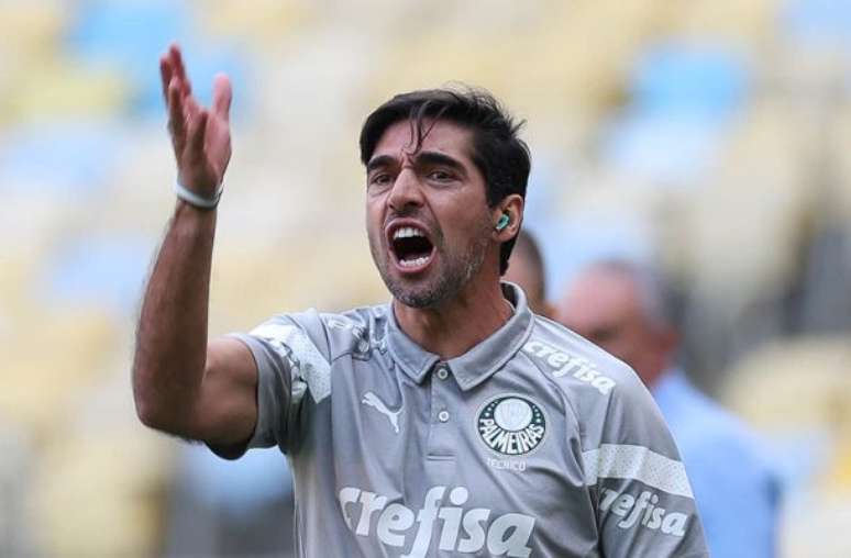 Palmeiras de Abel enfim vence na temporada e acalma a crise –