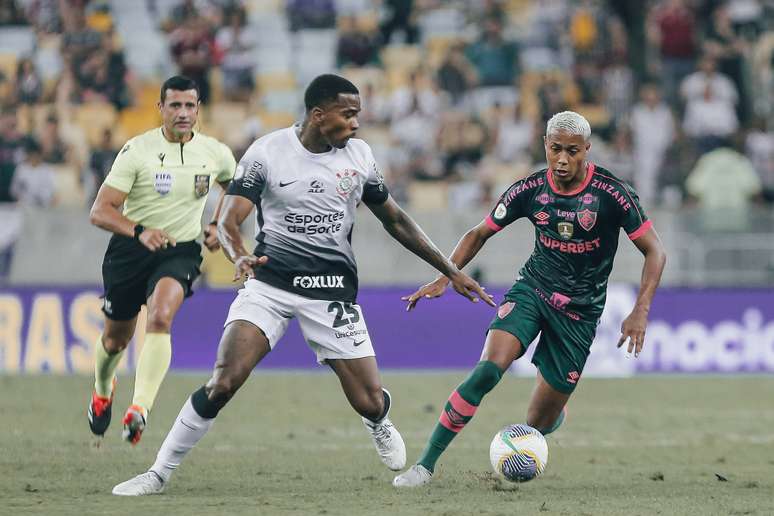 Empate fora de casa tira o Corinthians momentaneamente da zona do rebaixamento do Brasileirão. (FOTO: LUCAS MERÇON / FLUMINENSE F.C.)