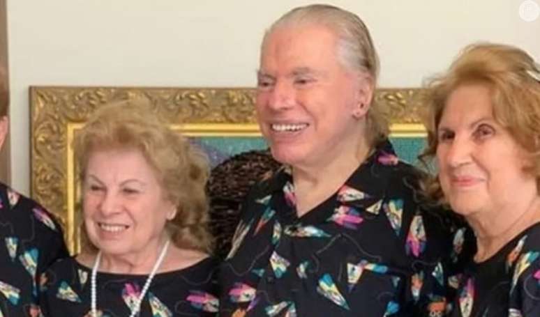 Irmã de Silvio Santos escapou da morte ao ser sequestrada na porta de casa em 1992: '15 horas trancada em porta-malas' - na foto, dono do SBT com os irmãos Henrique, Perla e Sara (que foi alvo de sequestradores).