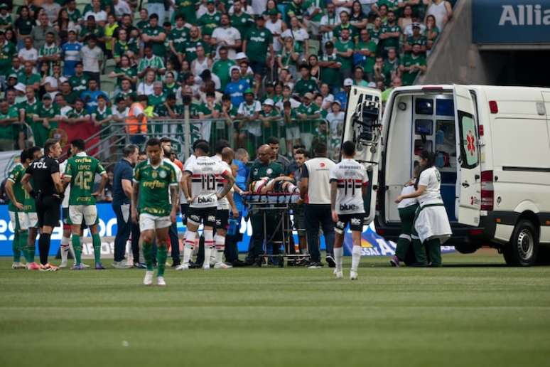 Patryck foi levado ao Hospital Albert Einstein do Morumbi, já consciente.