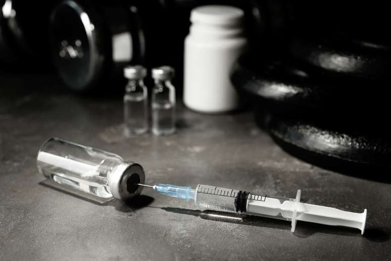 I stopped taking anabolic steroids and my mood got worse; What should I do?