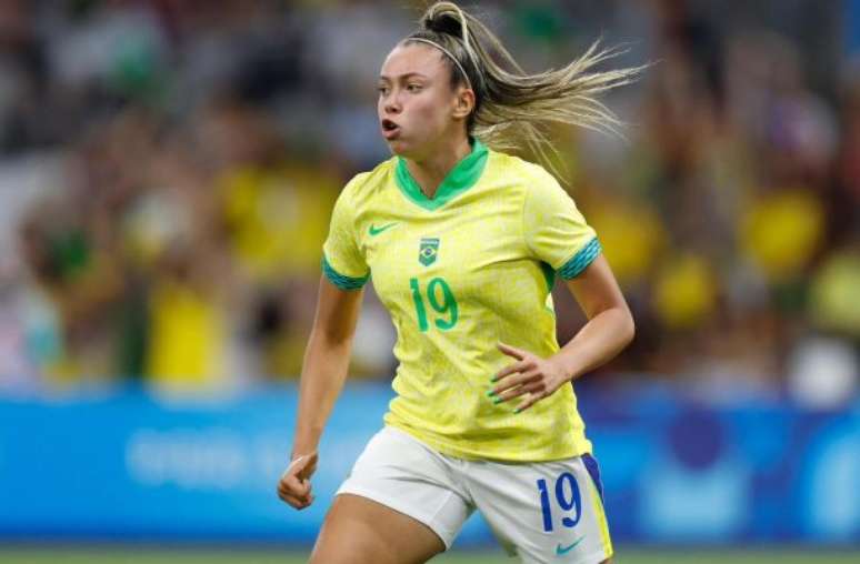 Depois que gritou na cara de Cata Coll, Priscila saiu para comemorar o gol contra da Espanha –