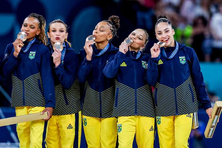 Brasil no pódio da disputa por equipes da ginástica artística 