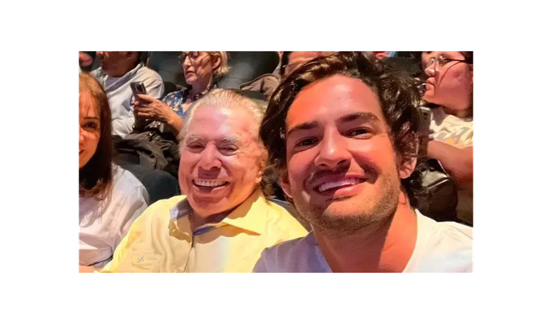 Poucos sabem, mas Alexandre Pato, marido de Rebeca Abravanel, estava sem banho em 1ª visita a Silvio Santos: 'Quebrado'.